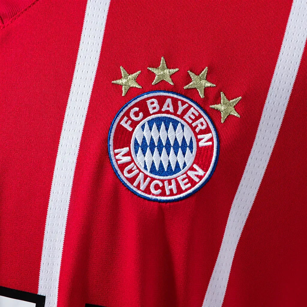 REPZ · Bayern Munich 17/18 Titular · Foto 4