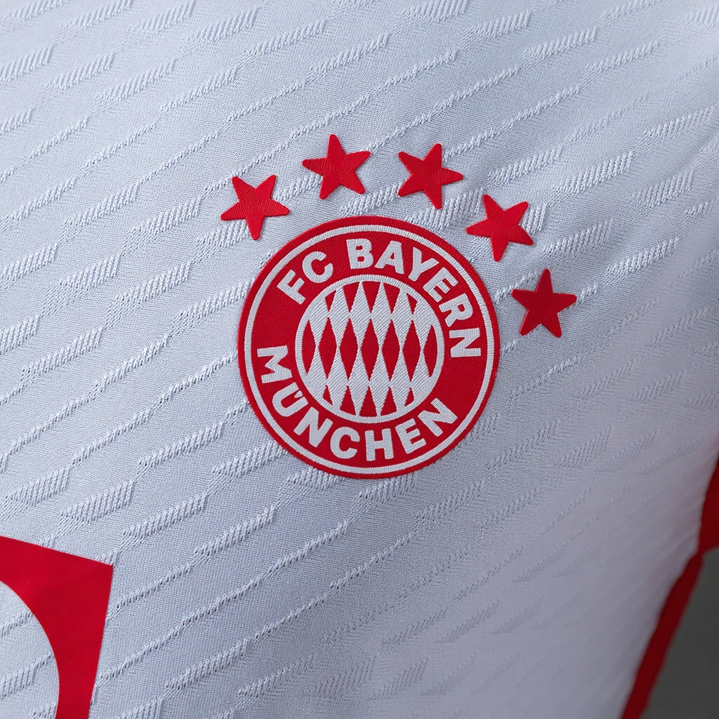 REPZ · Bayern Munich 23-24 26/27 Titular Retro · Foto 7