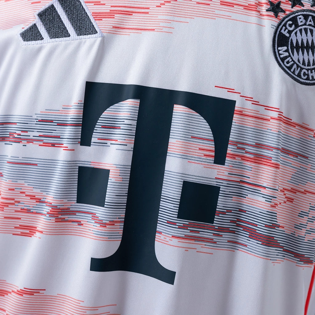 REPZ · Bayern Munich 25/26 Visitante · Foto 6