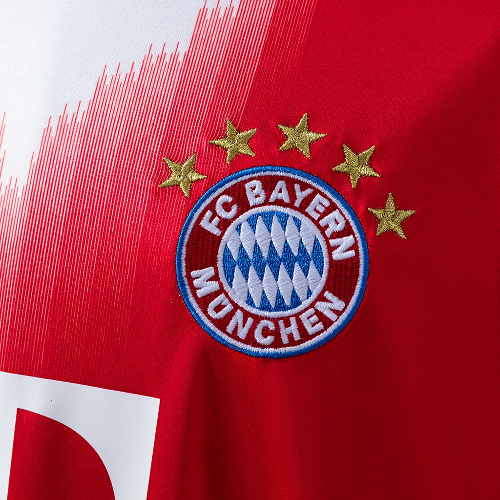 REPZ · Bayern Munich 25/26 Titular · Foto 6