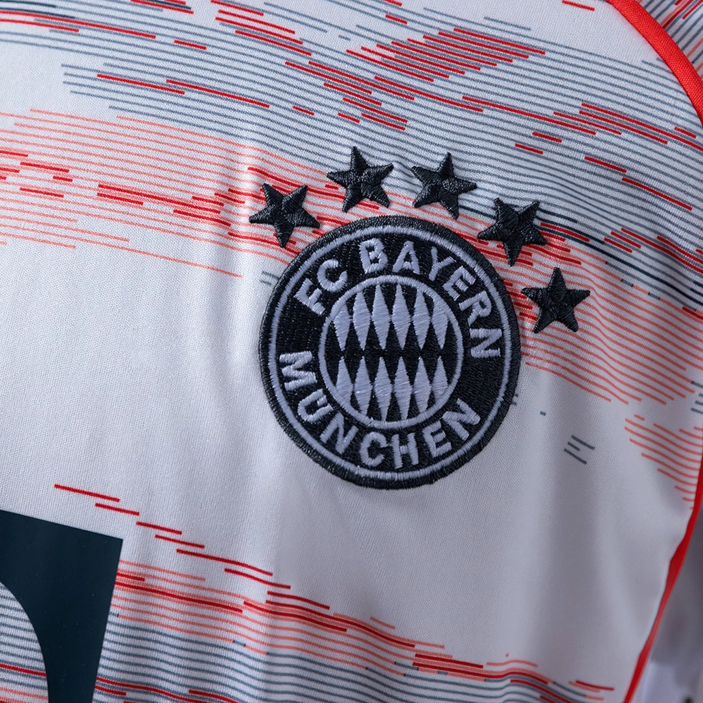 REPZ · Bayern Munich 25/26 Visitante · Foto 13
