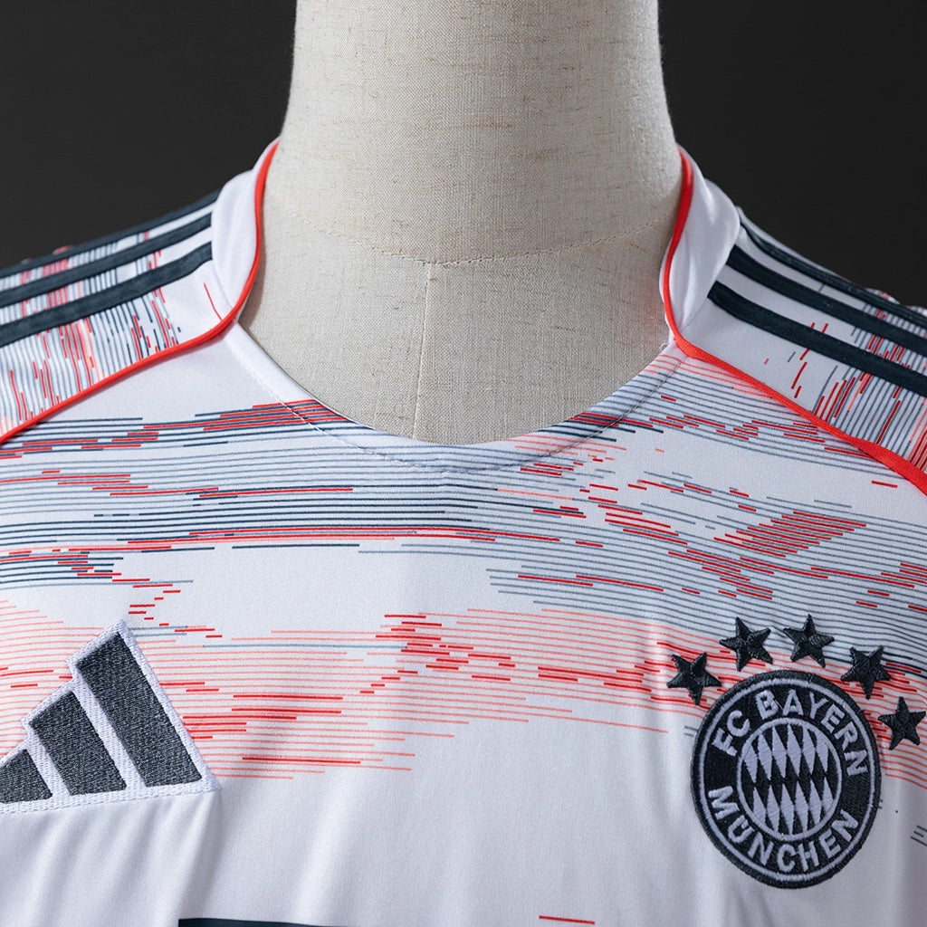 REPZ · Bayern Munich 25/26 Visitante · Foto 15