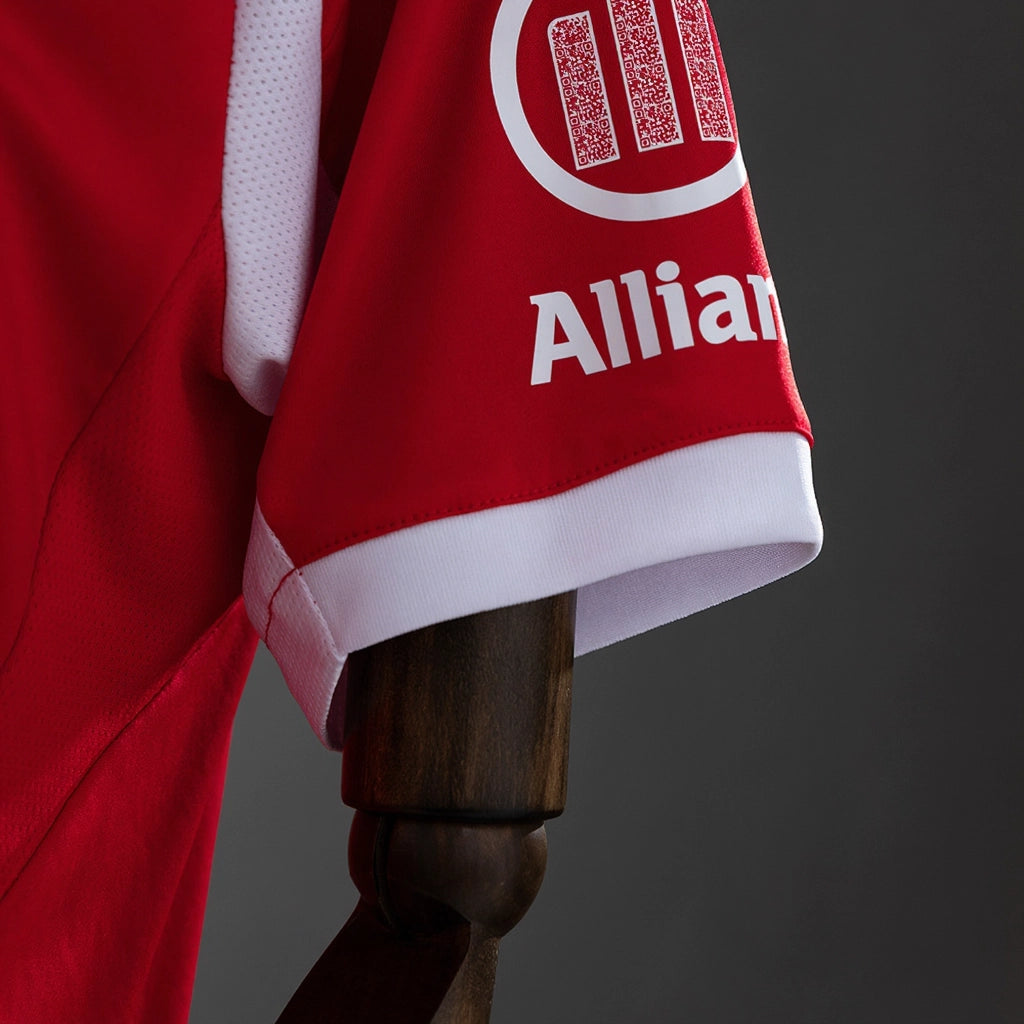 REPZ · Bayern Munich 25/26 Titular · Foto 11
