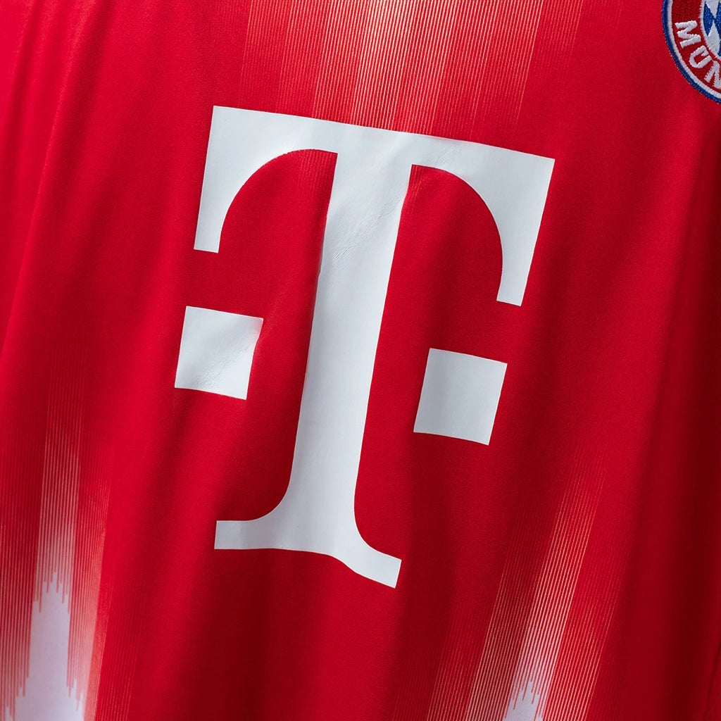 REPZ · Bayern Munich 25/26 Titular ML · Foto 7