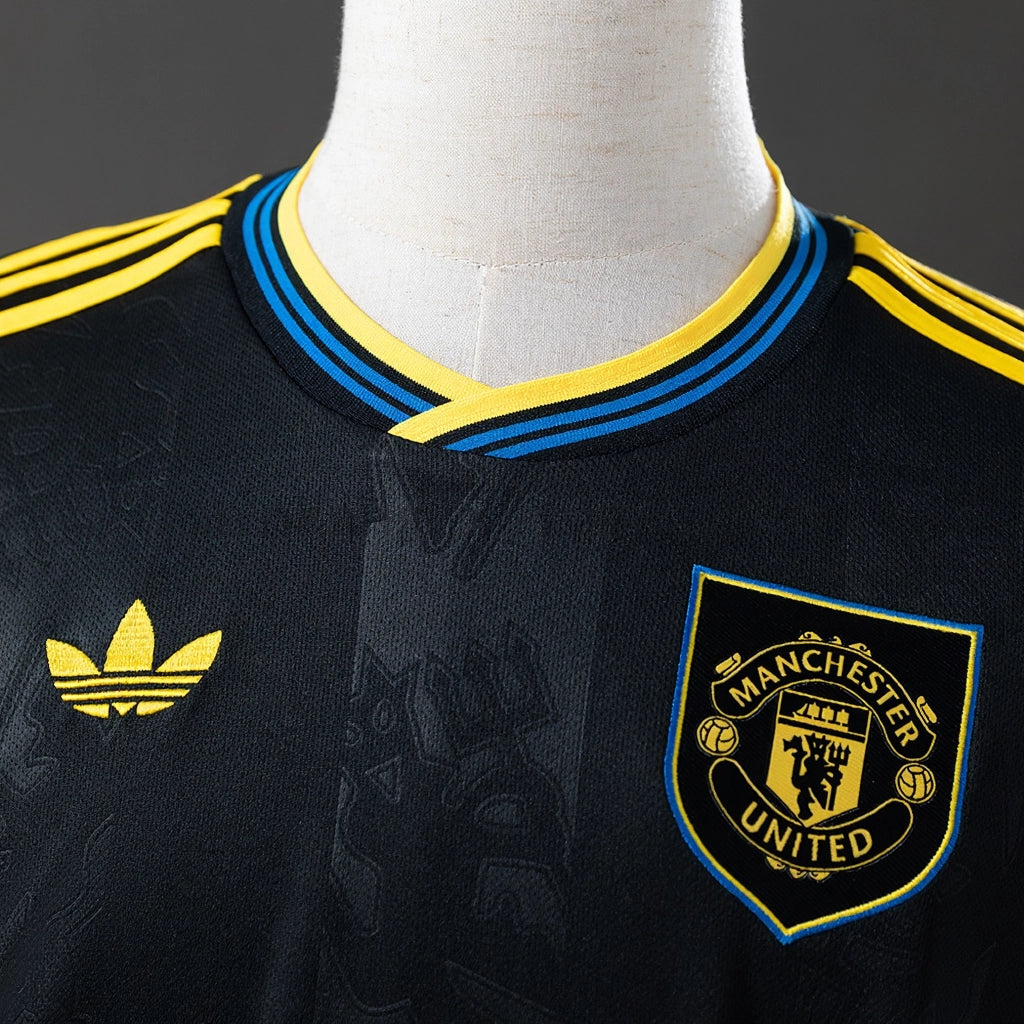 REPZ · Manchester United 25/26 Visitante · Foto 7