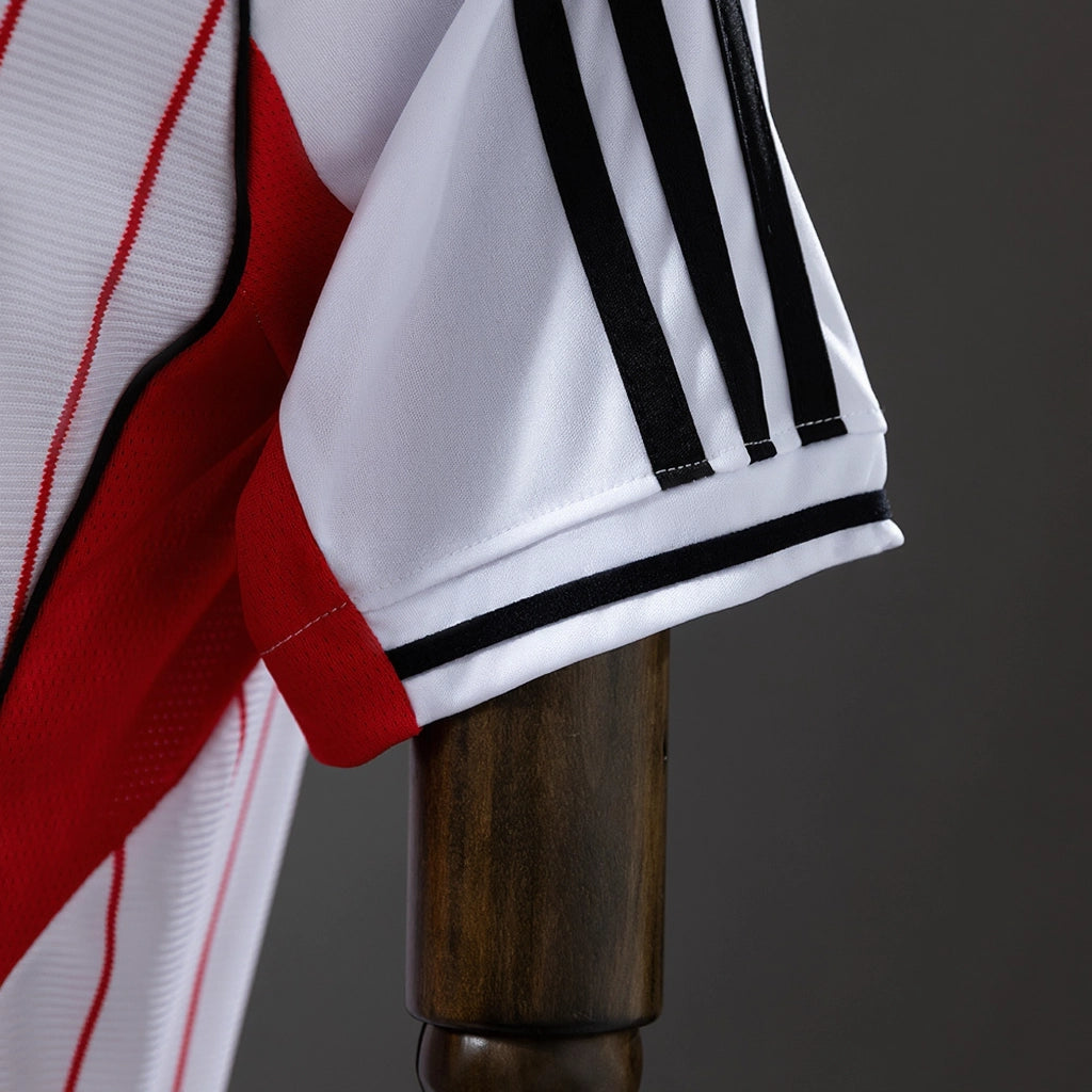 REPZ · River Plate 25/26 Titular · Foto 4