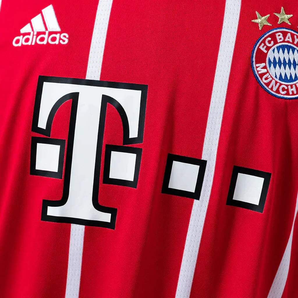 REPZ · Bayern Munich 17/18 Titular · Foto 5