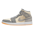 Tênis Air Jordan 1 Mid "Coconut Milk"