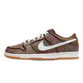 Tênis Dunk Low SB "Paisley Brown" Marrom