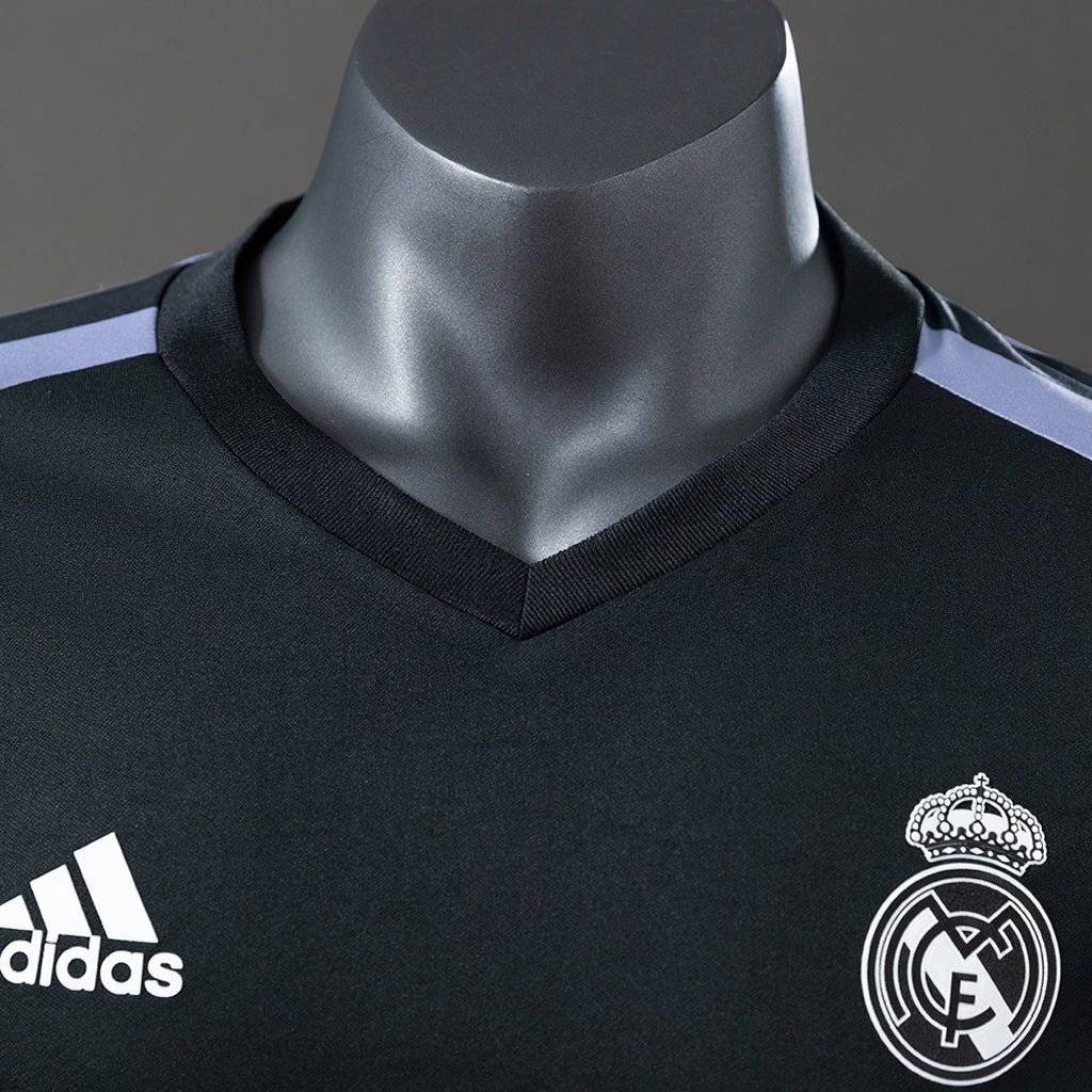 REPZ · Real Madrid 16-17 26/27 Tercera Retro · Foto 6
