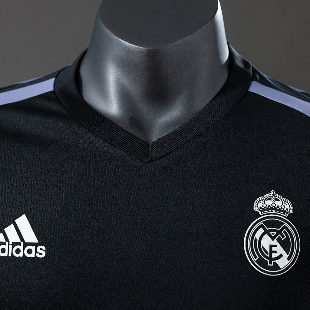 REPZ · Real Madrid 16-17 26/27 Tercera Retro ML · Foto 6