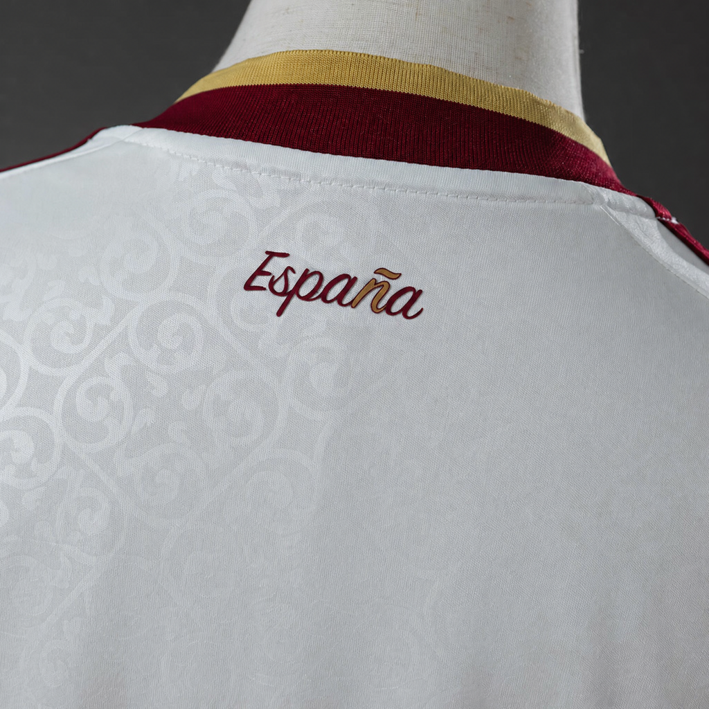 REPZ · España 2026 Away 2 Estrellas Campeones Femenina · Detalle 4/6
