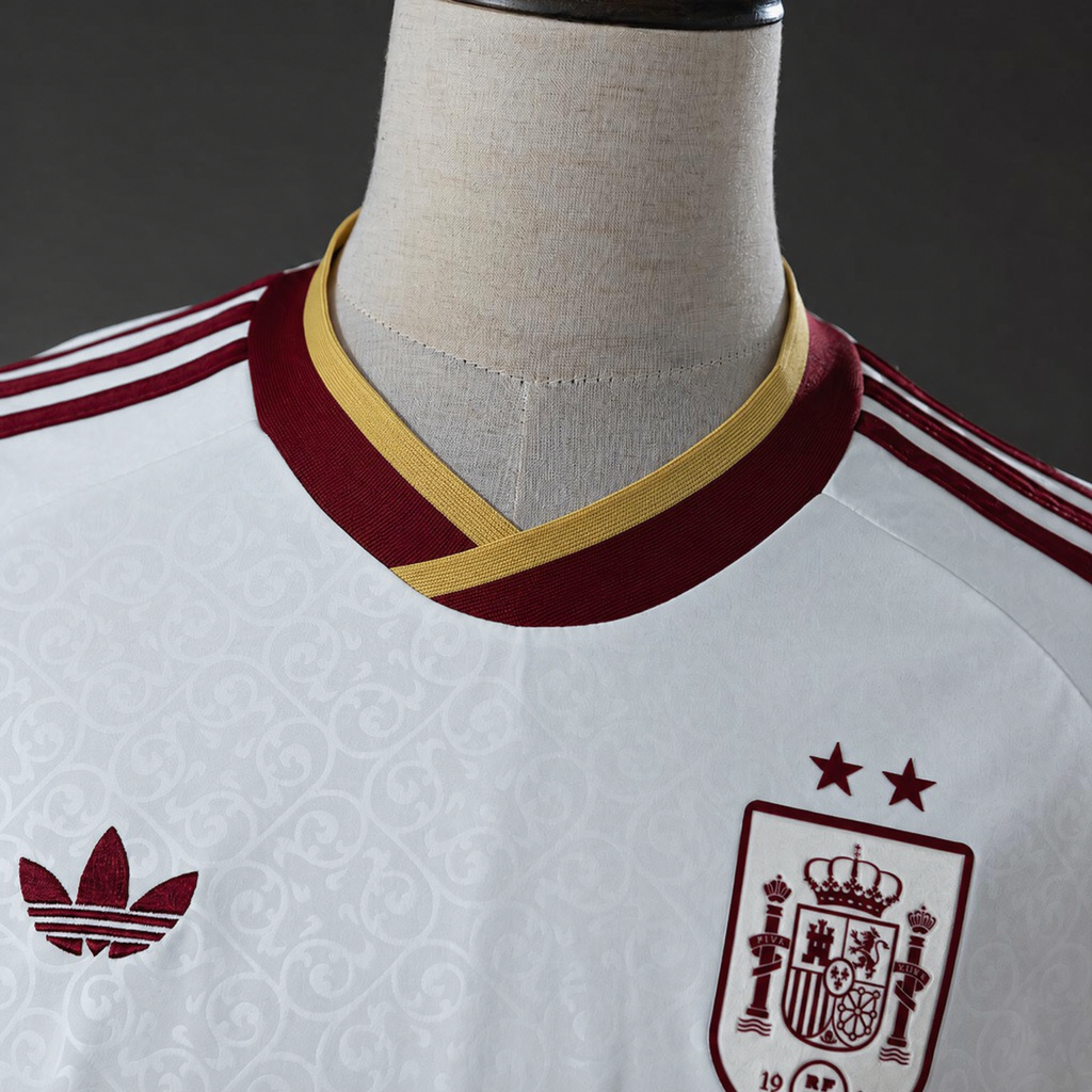 REPZ · España 2026 Away 2 Estrellas Campeones · Detalle 1/6