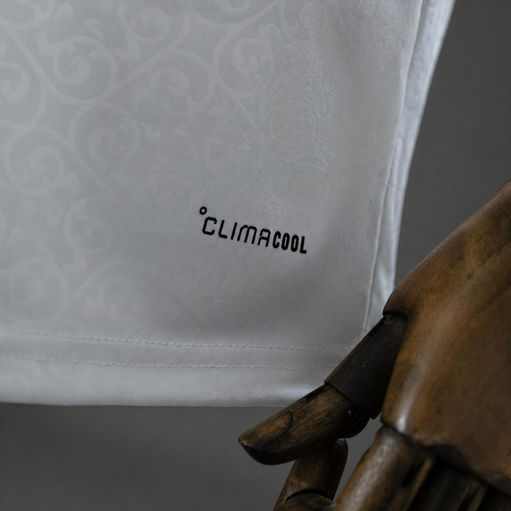 REPZ · España 2026 Away 2 Estrellas Campeones · Detalle 6/6