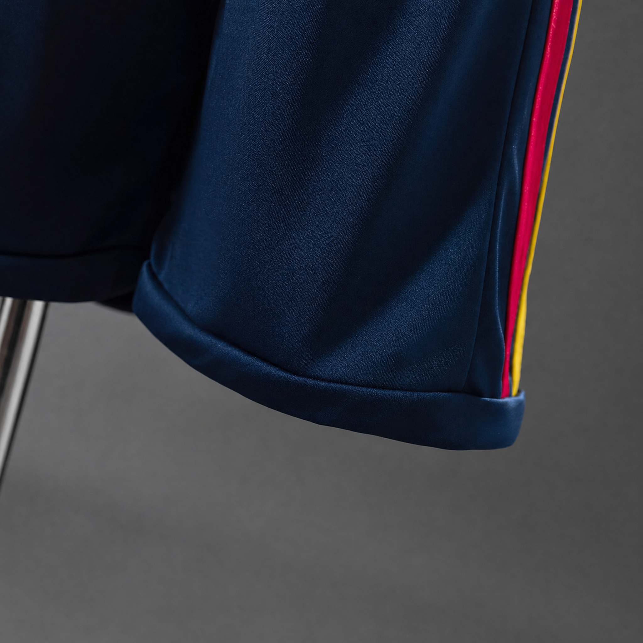 REPZ · España 2026 Home 2 Estrellas Campeones Kit Infantil · Detalle 7/9