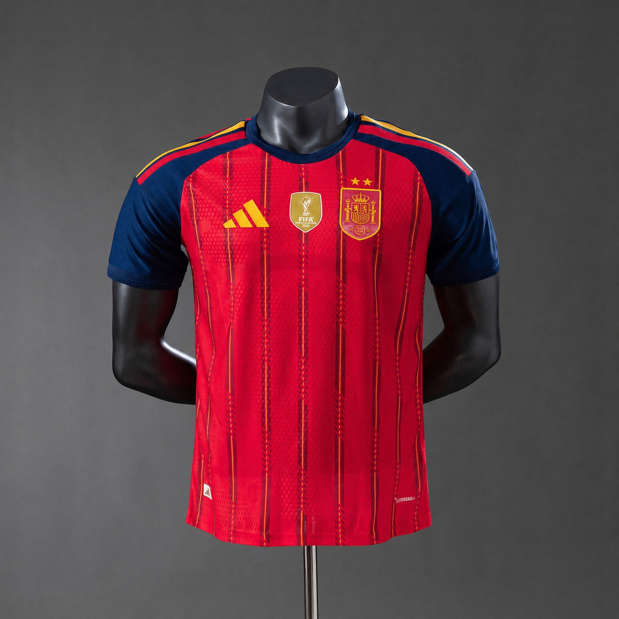 REPZ · España 2026 Home 2 Estrellas Campeones Versión Jugador · Frente (patch campeón)