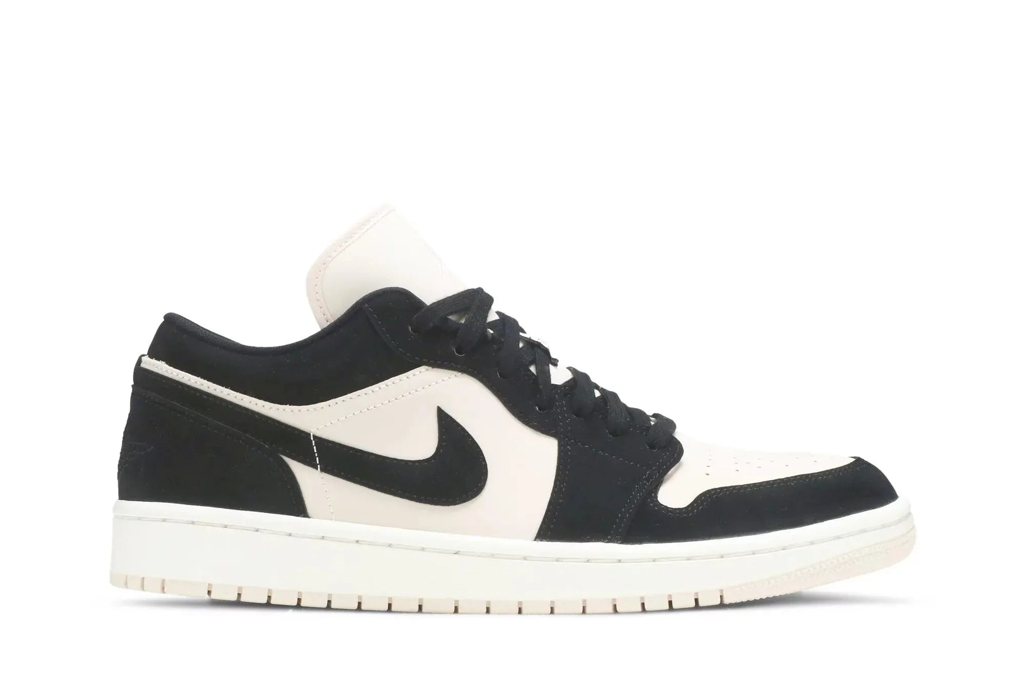 Tênis Air Jordan 1 Low Guava Ice Preto